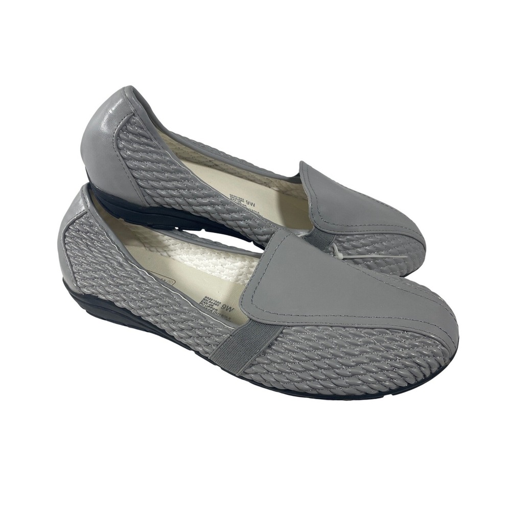Comfort Well By Beacon Womens Slip On Loafers‎ Gray 9W Wide Width Shoes